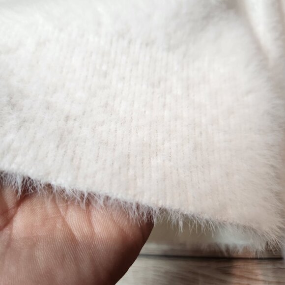 Bailey 44 Revolve Crew Neck Long Sleeve Sweater White Size XS Cropped Fuzzy - Picture 14 of 14